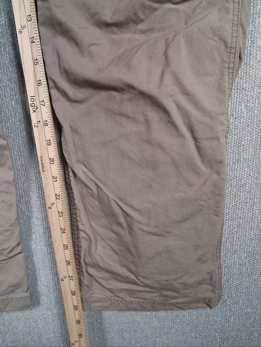 L.L.Bean Riverton Cargo Pants Mens 42x32 Khaki Standard Fit Straight Leg Utility